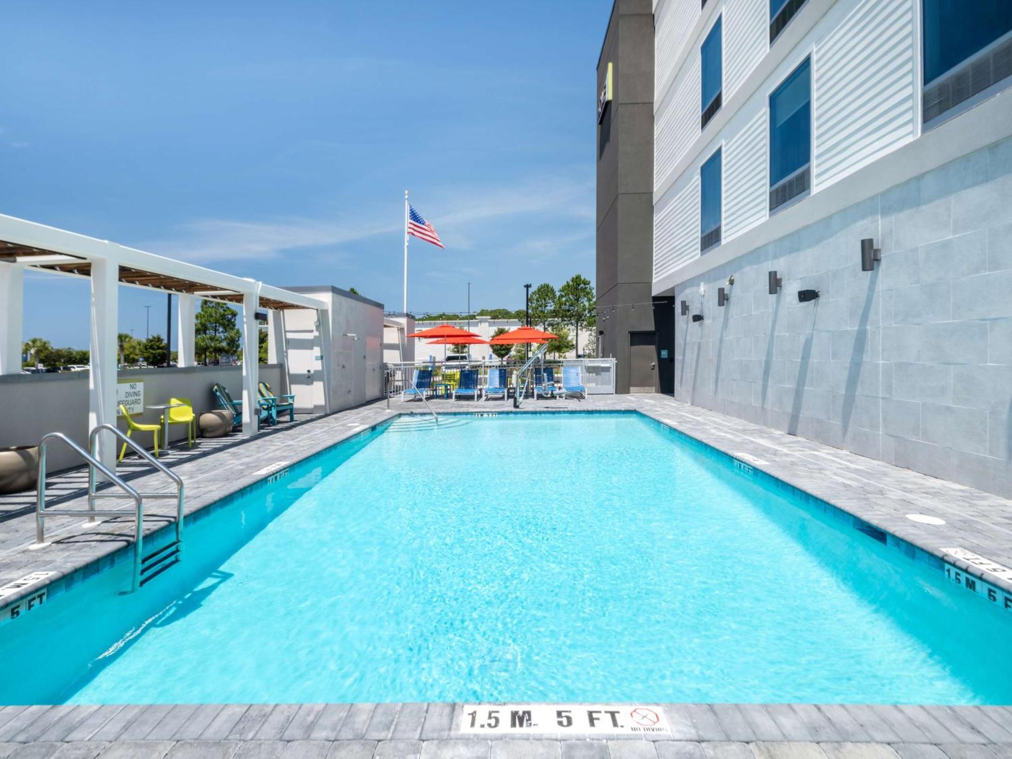 Home2 Suites By Hilton شاطئ سانتا روزا المظهر الخارجي الصورة